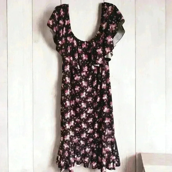 LuLaRoe Black Floral Ruffled Off The Shoulder Flounce Stretchy Medi Dress 3XL - Picture 8 of 9